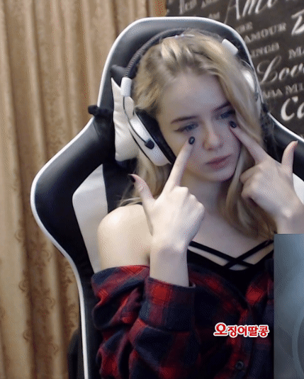 clip nóng sexy 3 phút streamer Clockwork Girl Trung Quốc tắm cởi trần 