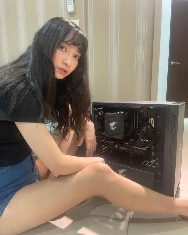 Full clip nóng sexy Streamer Sandy bị hacker tung lên mạng